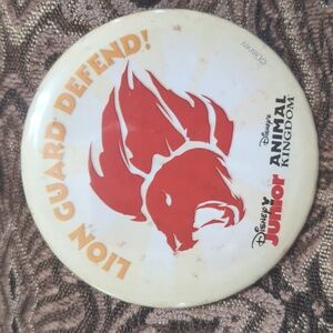 Disney Animal Kingdom Lion Guard Defend! Pin FREE with Disney Purchase